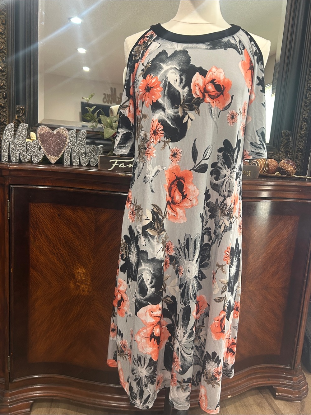 Misia Floral Cold-Shoulder Midi Dress in Gray and Coral